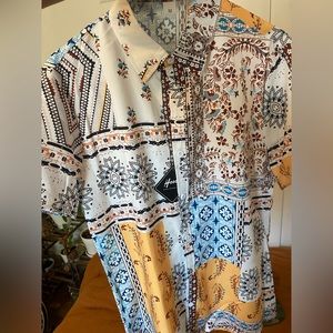 Hooyi Medium short sleeve button down